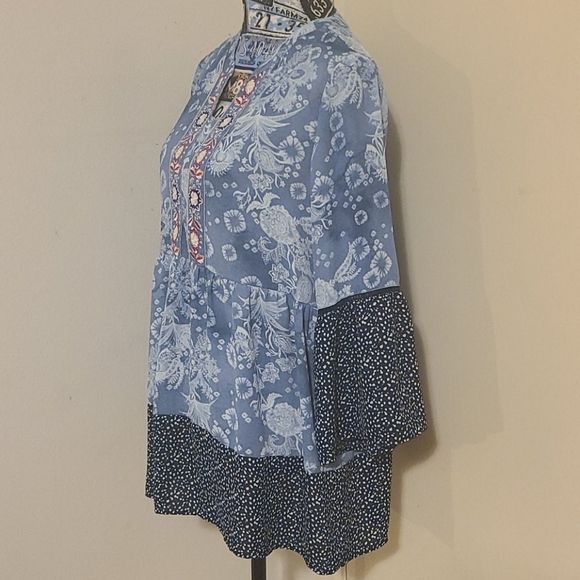 The Pioneer Woman Top - Picture 3 of 6